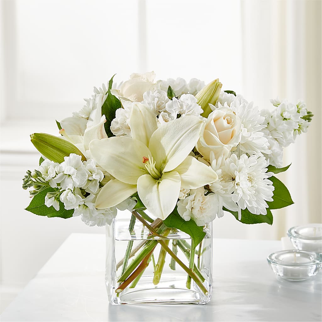Gentle Breeze Bouquet – Marshall Floral Llc, Marshall MO