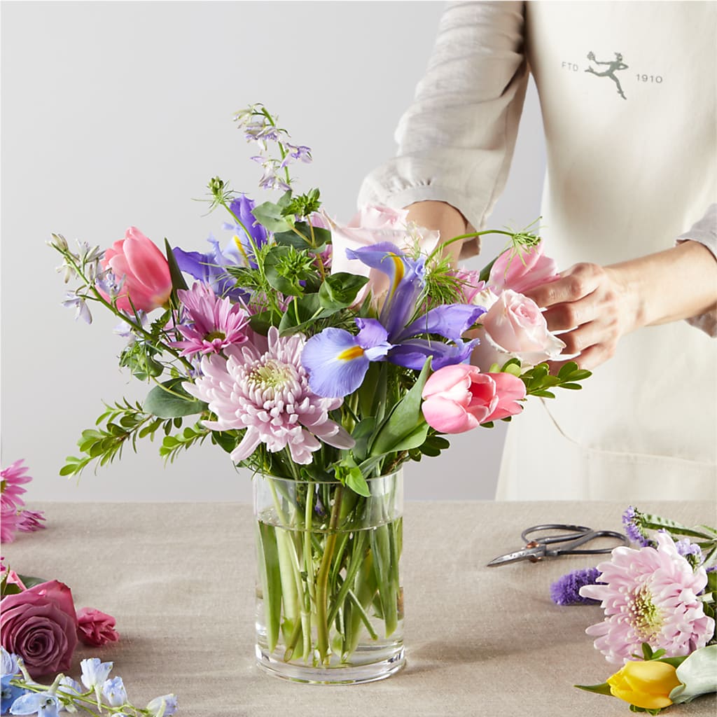 Pastel Tradition - A Florist Original –  Marshall Floral Llc, Marshall MO