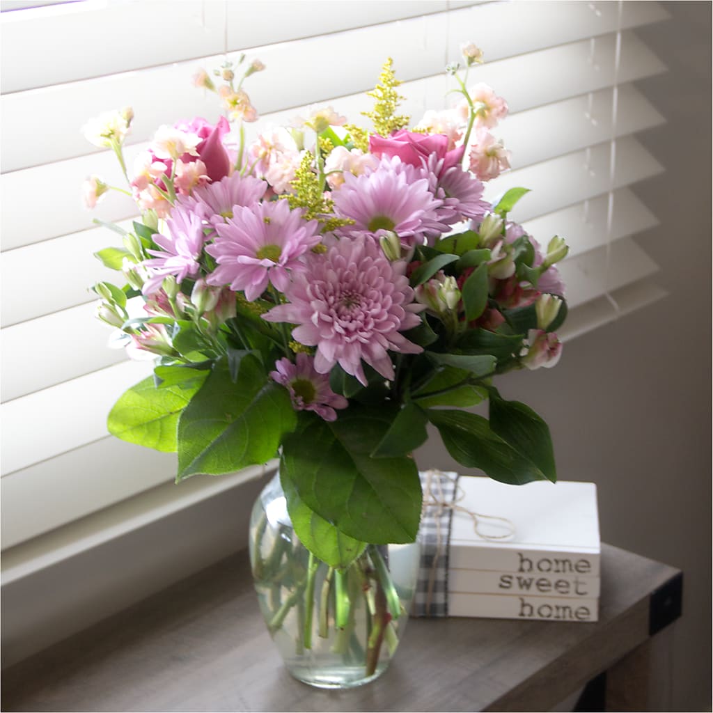 Pastel Tradition - A Florist Original –  Marshall Floral Llc, Marshall MO